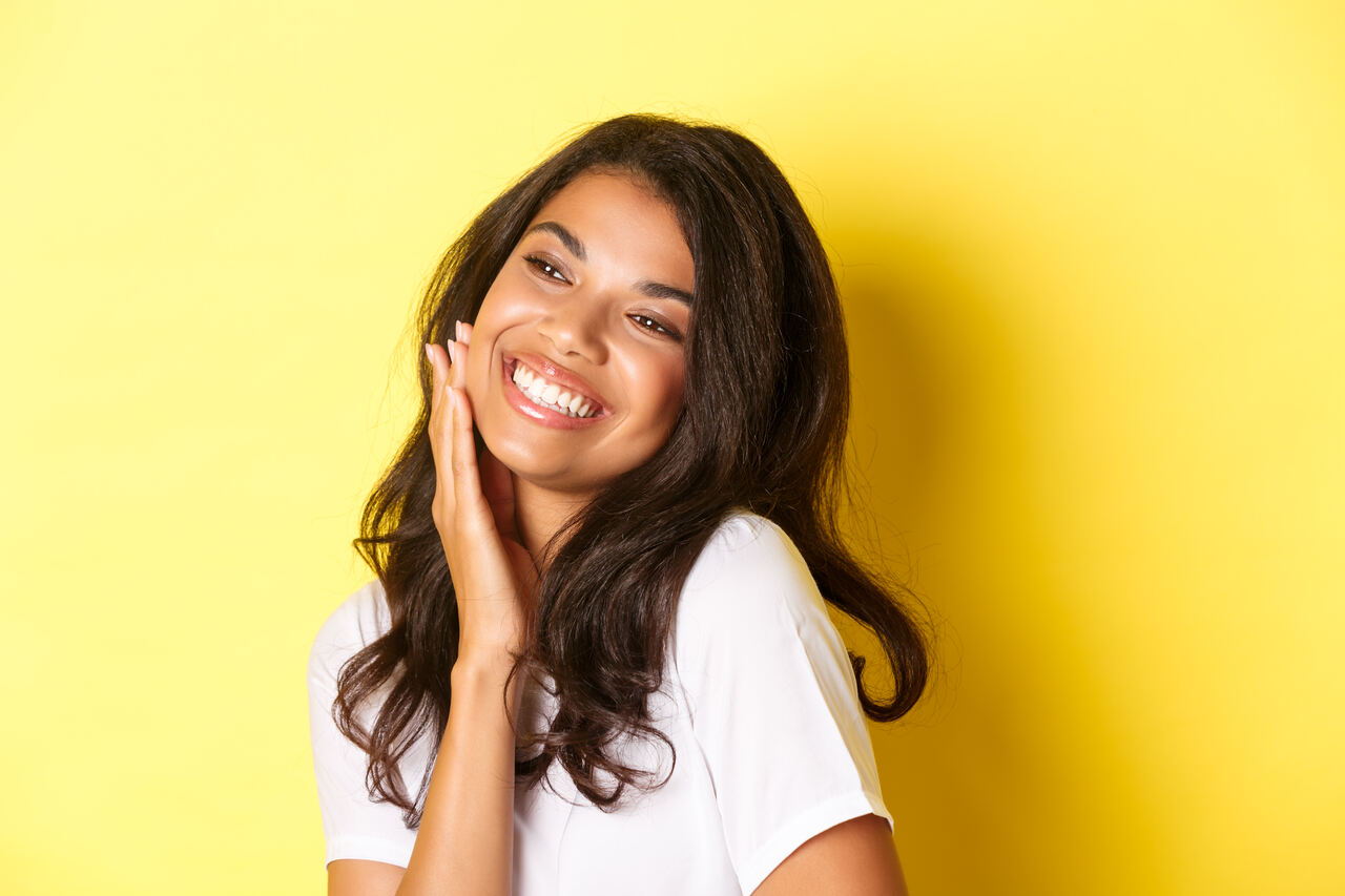 Quer transformar seu sorriso Faça lentes de contato dental!