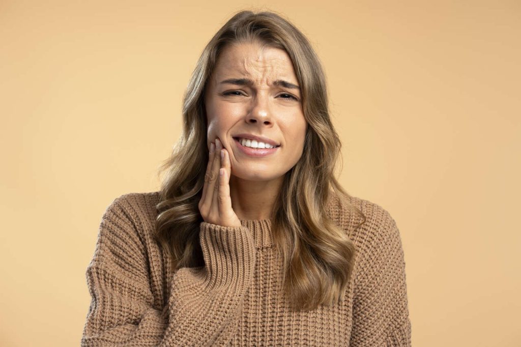 -O dente que você ignora hoje… pode custar um implante amanhã